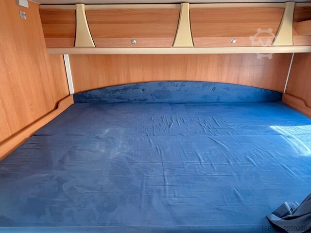 Halvintegrerad husbil DETHLEFFS Van 001 - Festbett - Solar - Klima - TV -