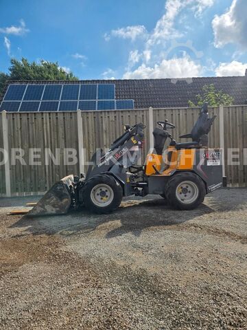 Minibagr WEIDEMANN GIANT D254SW
