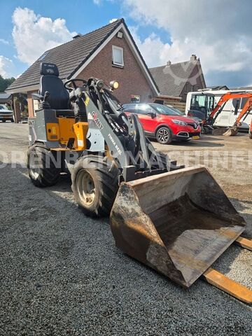 Minibagr WEIDEMANN GIANT D254SW