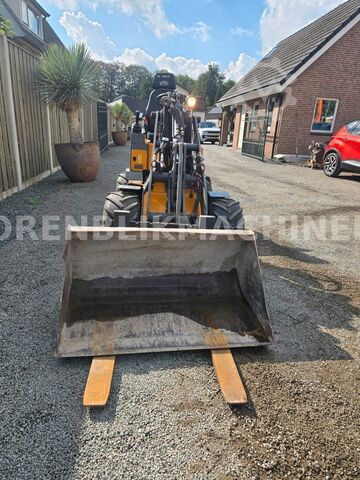Minibagr WEIDEMANN GIANT D254SW