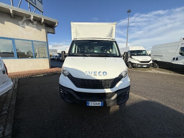 Bestelwagen IVECO DAILY 35C14H BOX + SPONDA