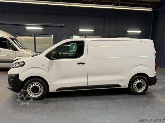 Skåpbil OPEL Vivaro Kasten Edition M Klima Tempomat