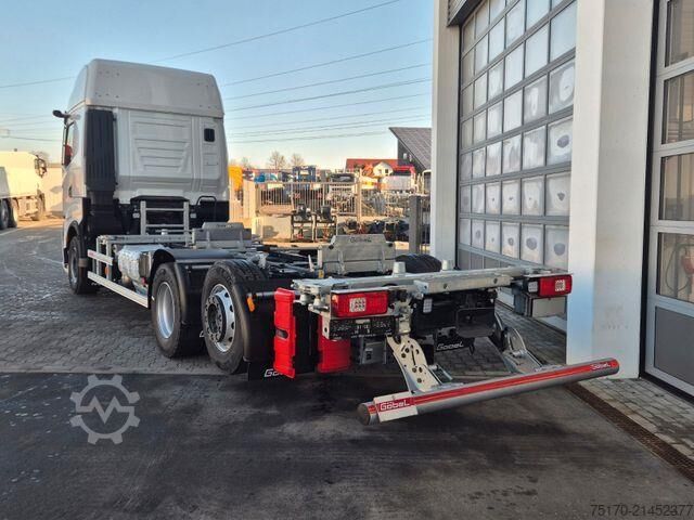 Chassis com cabina Iveco AS260S58Y/FS CM 6x2-4 BDF Intarder Standklima