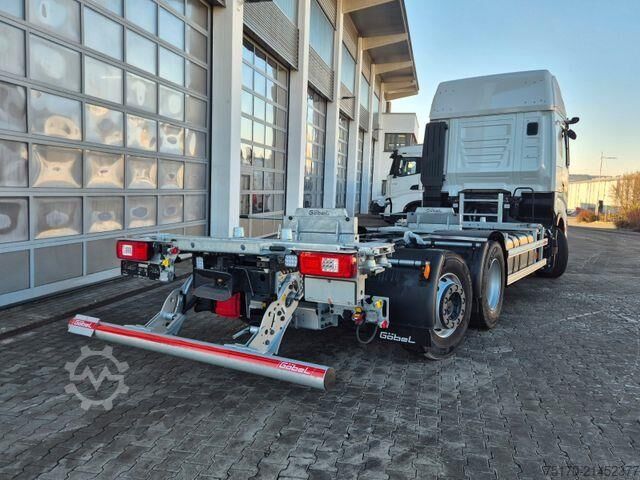 Chassis com cabina Iveco AS260S58Y/FS CM 6x2-4 BDF Intarder Standklima