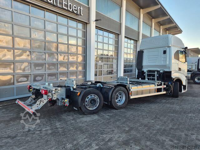 Chassis com cabina Iveco AS260S58Y/FS CM 6x2-4 BDF Intarder Standklima
