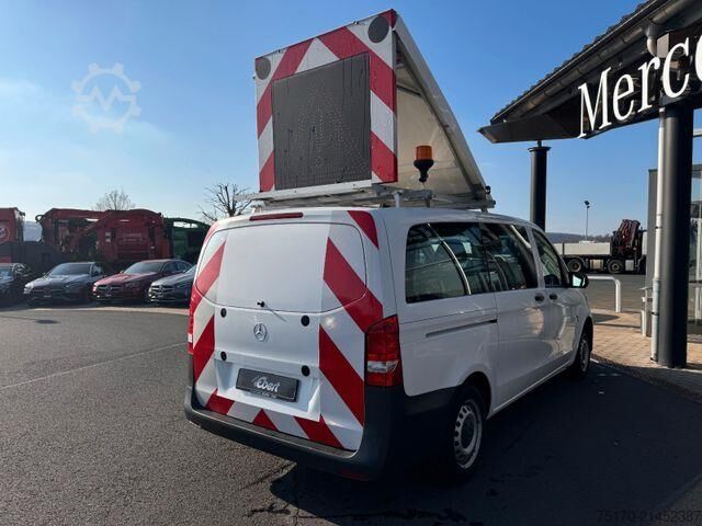 Miniautocarro Mercedes-Benz Vito 111 CDI Tourer Begleitfahrzeug BF3+ / WVZ