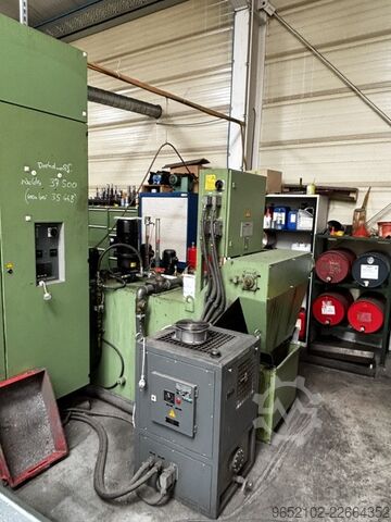 Dikey işleme merkezi Deckel Maho DMC 125 U