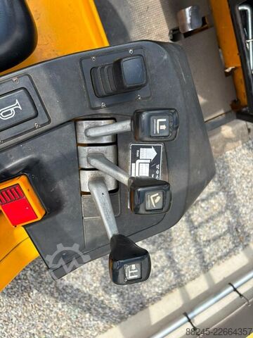 Elektrischer Gabelstapler Jungheinrich mit 3500 mm Hubhöhe JUNGHEINRICH EFG-DF-15