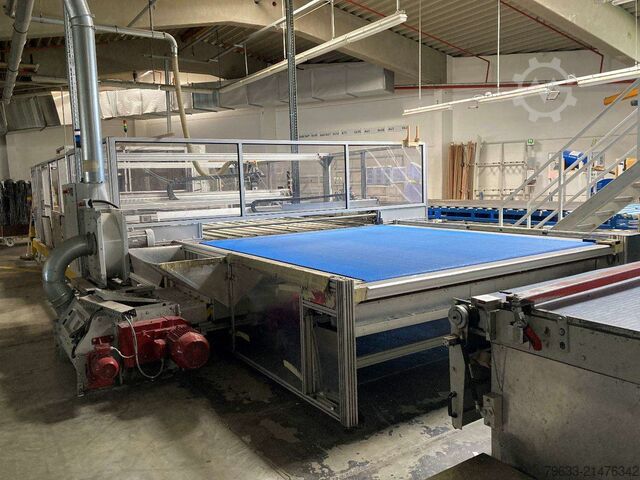 Waterstraalsnijder & verlijmingsstation Expert Systemtechnik GmbH Wasserstrahlschneider & Verklebestation