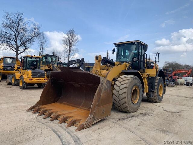 Lader Caterpillar 966M