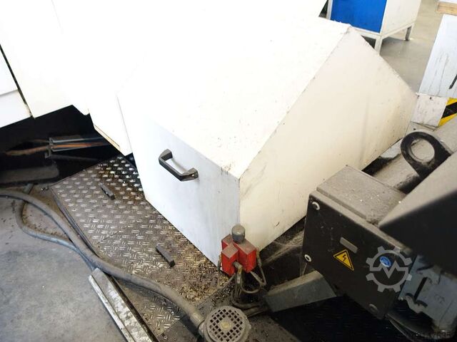 5-assig universeel bewerkingscentrum MIKRON HBM 1350