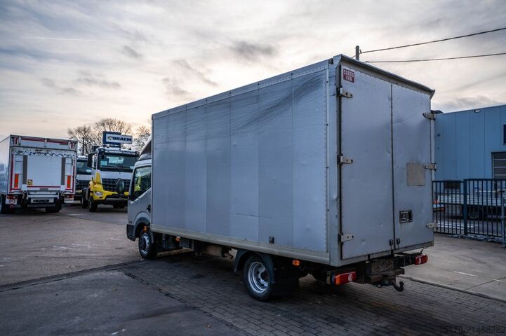Valiză NISSAN CABSTAR 35.13