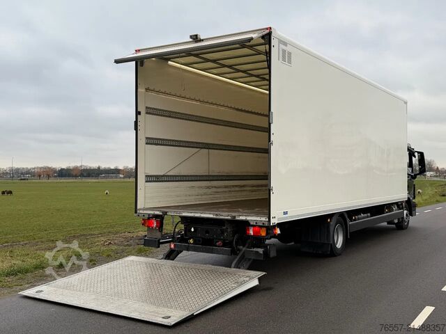 Resväska JUNGE FAHRZEUGBAU GMBH TGL 12.250 TGL EURO6. 10-2023.