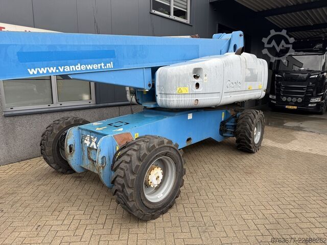 GENIE S-105 nacelle télescopique / plateforme élévatrice à flèche 4x4x4 DEUTZ DIESEL 3800h 34M haute GENIE S-105 Telescoop hoogwerker / boomlift 4x4x4 DEUTZ DIESEL 3800uur 34M Werkhoogte 2007