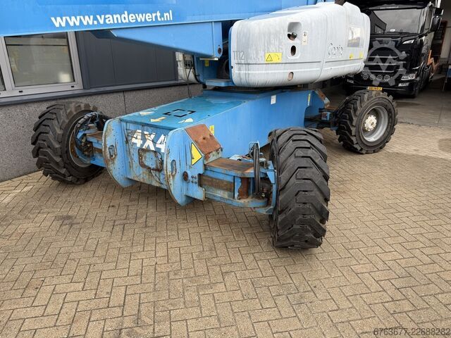 GENIE S-105 nacelle télescopique / plateforme élévatrice à flèche 4x4x4 DEUTZ DIESEL 3800h 34M haute GENIE S-105 Telescoop hoogwerker / boomlift 4x4x4 DEUTZ DIESEL 3800uur 34M Werkhoogte 2007