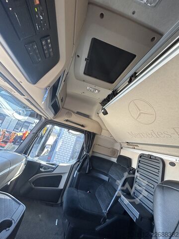  Mercedes-Benz Actros 1848 LS