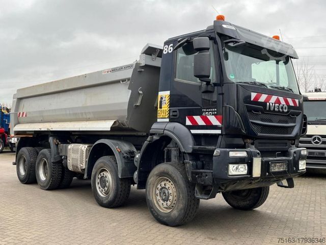 Kiepwagen IVECO TRACKER AD450TW 4 Achs Muldenkipper Meiller