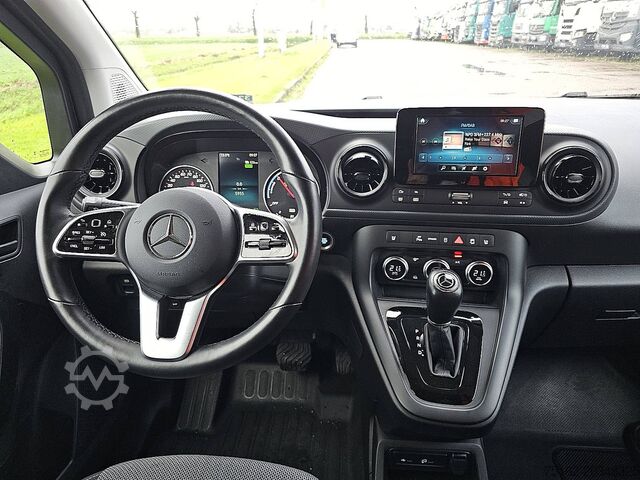 Bakwagen MERCEDES-BENZ ECITAN L1 PRO AC/DC 51 kWh