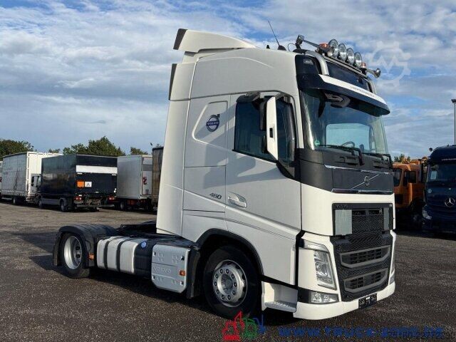 Standardni tegljač Volvo FH12 Globetrotter Bett Kühlschrank Gr. Tank 1.Hd