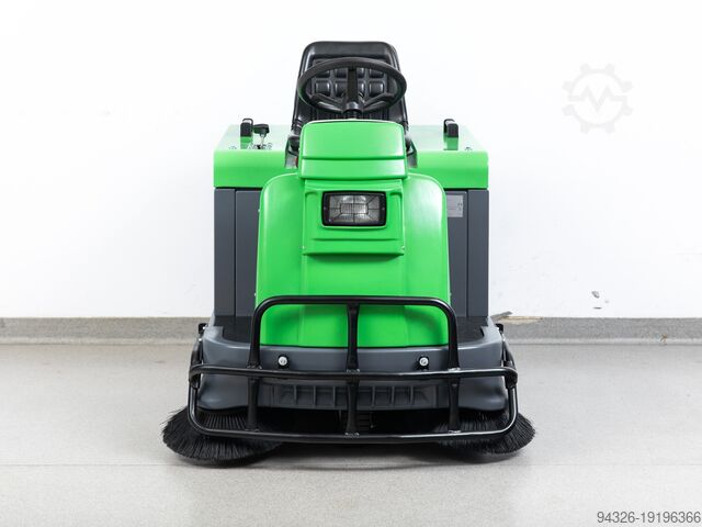 Veegmachine IPC Gansow 1010E NIEUWE BATTERIJEN IPC GANSOW 1010 E - 2013Bj - 432h - 5600m²/h