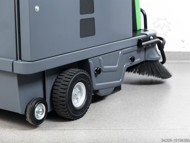 Veegmachine IPC Gansow 1010E NIEUWE BATTERIJEN IPC GANSOW 1010 E - 2013Bj - 432h - 5600m²/h