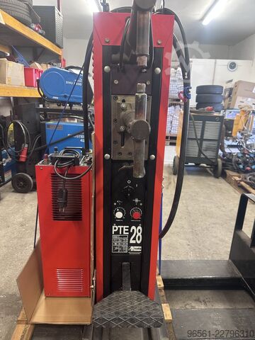 Saldatrice a punti PTE 28 LCD Telwin PTE 28 LCD
