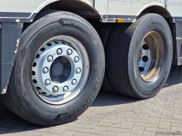 Transport af kvæg Berdex FH 460 Berdex 3 deck livestock - Loadlift - Lif...