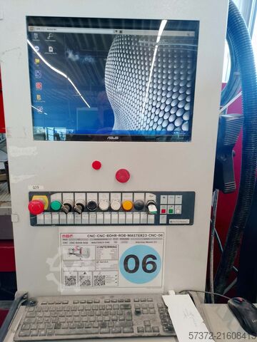 CNC-Bearbeitungszentrum Intermac Master 23