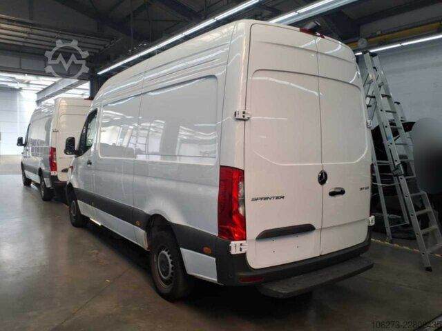 Furgon Mercedes-Benz Sprinter 317 CDI,L2H2,Automatik,Kamera,Navi