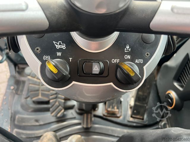 Pelle sur pneus HYUNDAI HW 160 / OQ 65 /  nur 714h! / Löffelpaket