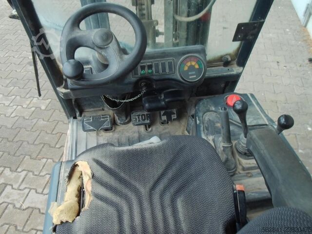 Stivuitor electric cu 4 roți LINDE E 20 P
