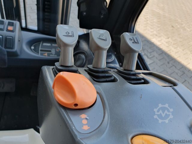 Frontstapler CROWN SCT6020-1.3 / Triplex 4,3m / 2.658h / 2020