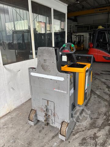Trekvoertuigen Jungheinrich EZS C40