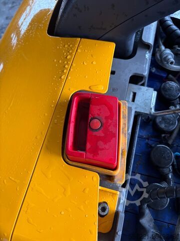 Schleppfahrzeuge Jungheinrich EZS C40