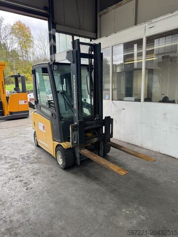 Elektrisch – 4 Räder Jungheinrich EFG 320 Batterie aus BJ:2018