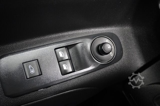 Toyota PROACE CITY 1.5 D-4D EURO 6 - Ar condicionado - Cruise control - Sensores de estacionamento ( Toyota PROACE CITY 1.5 D-4D EURO 6 - Airco - Cruise - ...