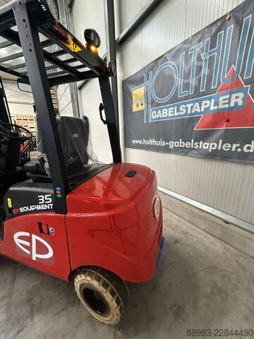 Elektrisk 4 -hjulet gaffeltruck EP EFL353 P