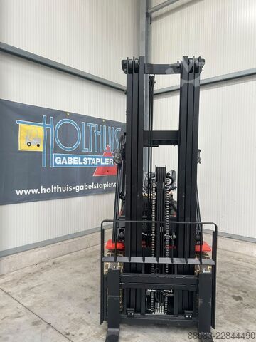 Elektrisk 4 -hjulet gaffeltruck EP EFL353 P