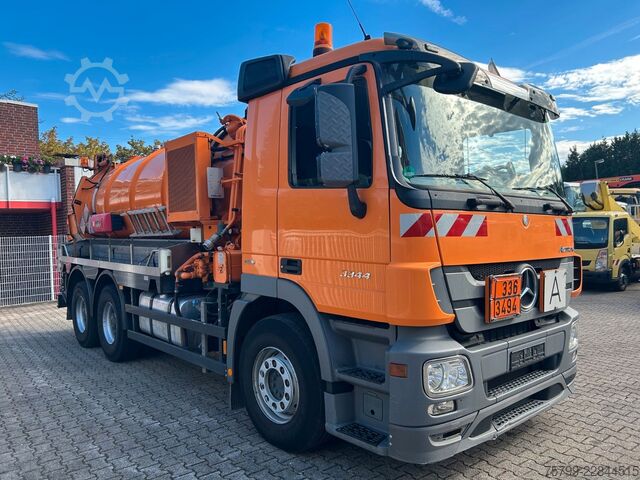 Camion-citerne à vide MERCEDES-BENZ 3344 Actros Saug-Druck Wagen Müller VMF 110EGH
