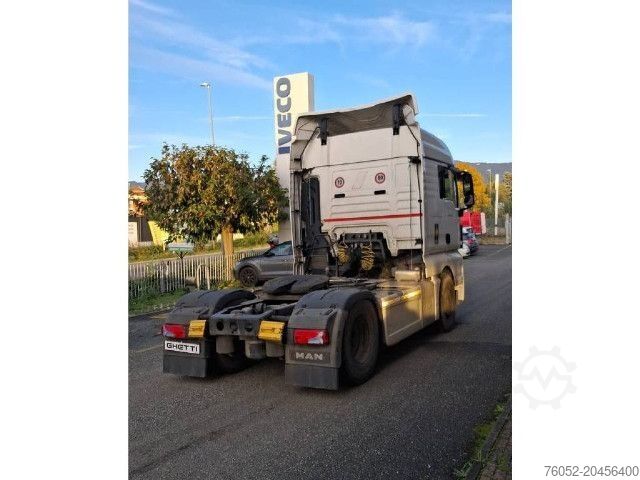 Tracteur routier standard MAN TGX