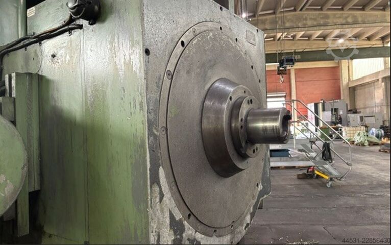 Borr- och fräsmaskin med bord Scharmann FB 125 b