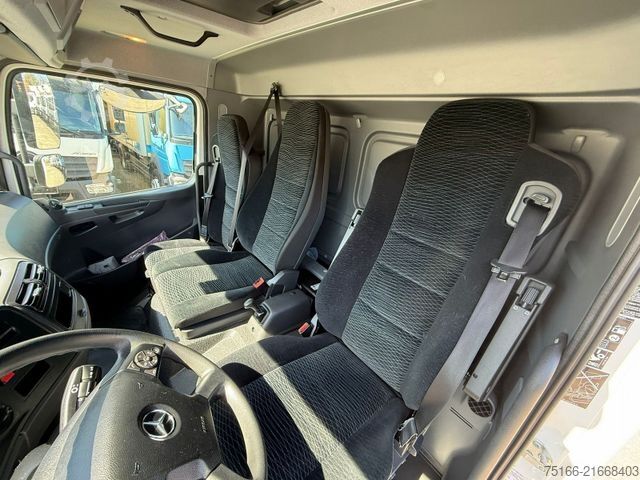 Furgon skrzyniowy MERCEDES-BENZ ATEGO 821 L Koffer 4,9 m LBW 1 to.*Kofferheizung