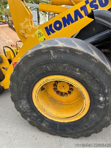 Komatsu WA270-8E0 Komatsu WA270-8E0