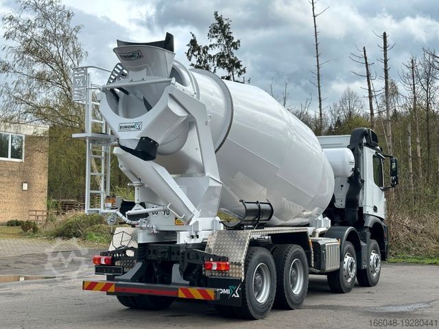 Betonmixer vrachtwagen MERCEDES-BENZ 4145 8X4 EuromixMTP EM 10 Fahrmischer