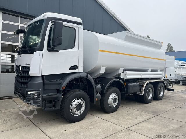 Brandstoftankwagen Mercedes-Benz Arocs 4140 8x4 | Fuel Tank | Stock