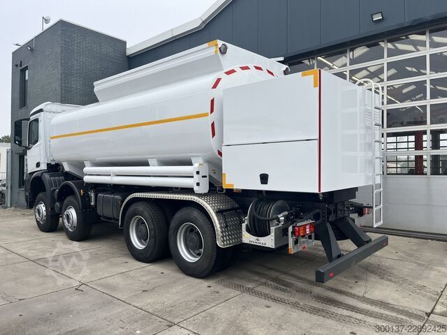 Brandstoftankwagen Mercedes-Benz Arocs 4140 8x4 | Fuel Tank | Stock