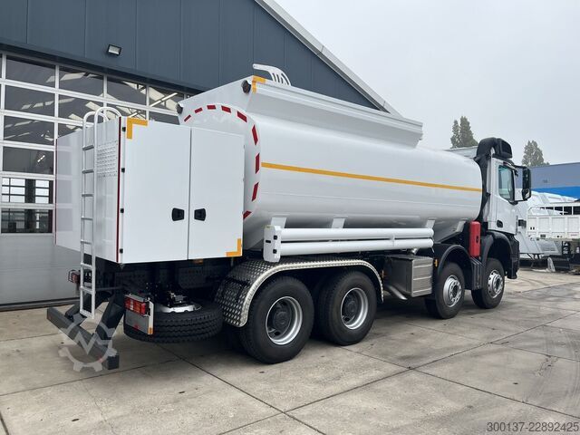 Brandstoftankwagen Mercedes-Benz Arocs 4140 8x4 | Fuel Tank | Stock