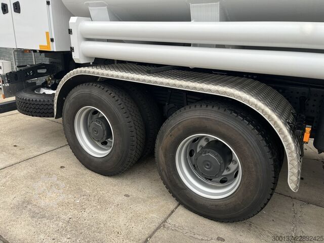 Brandstoftankwagen Mercedes-Benz Arocs 4140 8x4 | Fuel Tank | Stock