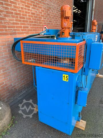 Hydraulische brug stans cq snijmachine Sandt 562