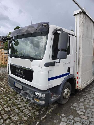 Darus felépítménnyel ellátott üvegszállító teherautó MAN TGL 12.250